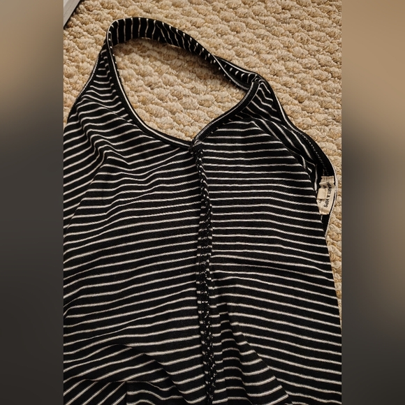 😊5 For $20 Stripped Dress - Picture 3 of 7